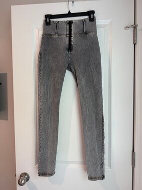 Freddy Gray Skinny Jeans with Front Zip